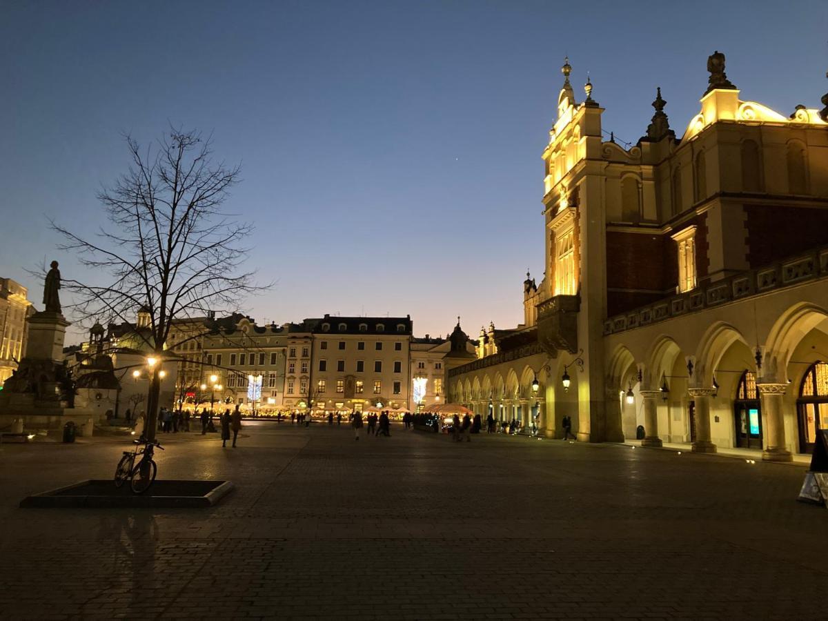 Hotel H12**** Krakow Exterior photo