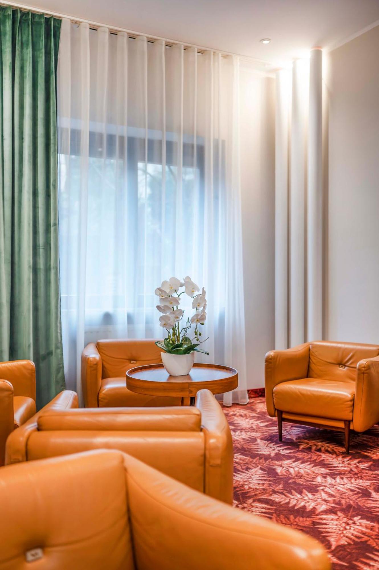 Hotel H12**** Krakow Exterior photo