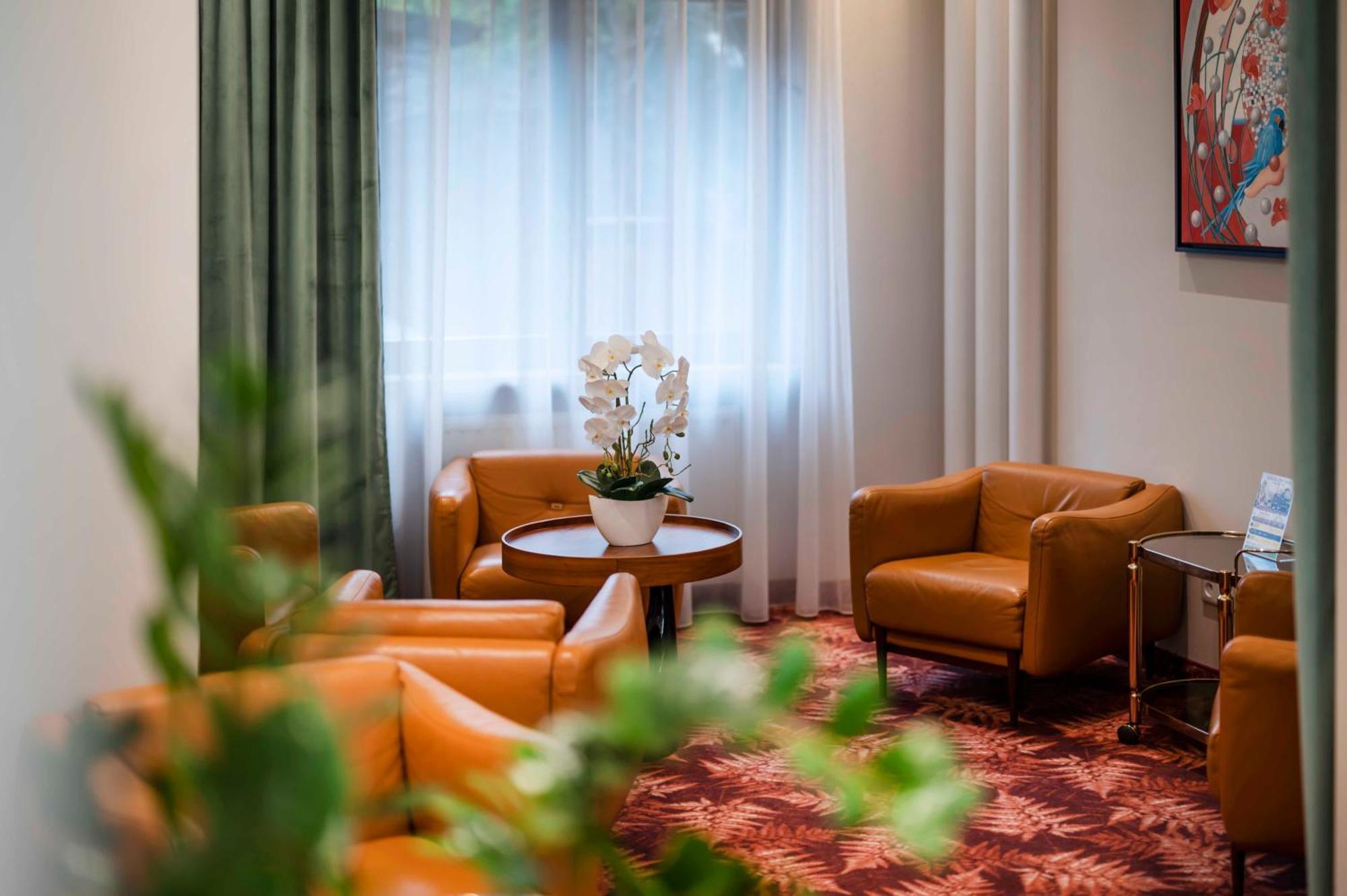 Hotel H12**** Krakow Exterior photo